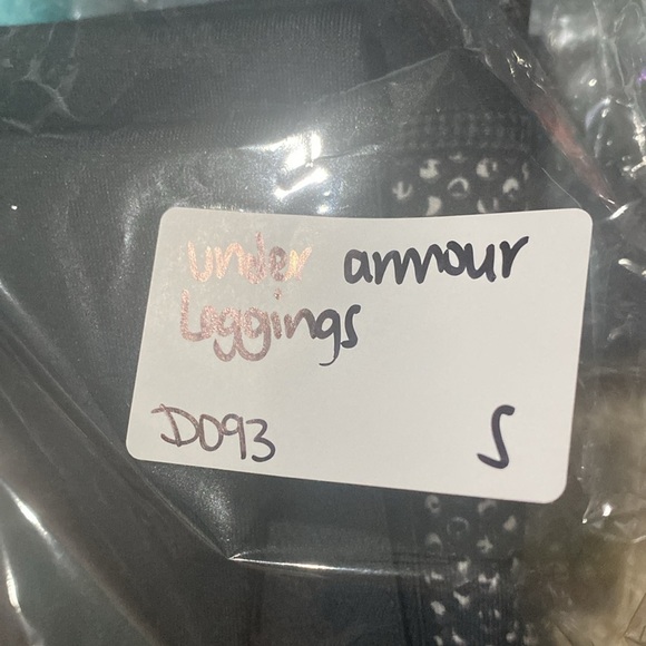 Under Armour Black / Grat Reflective Athletic Running Yoga Compression Pant Sz S - Picture 8 of 8